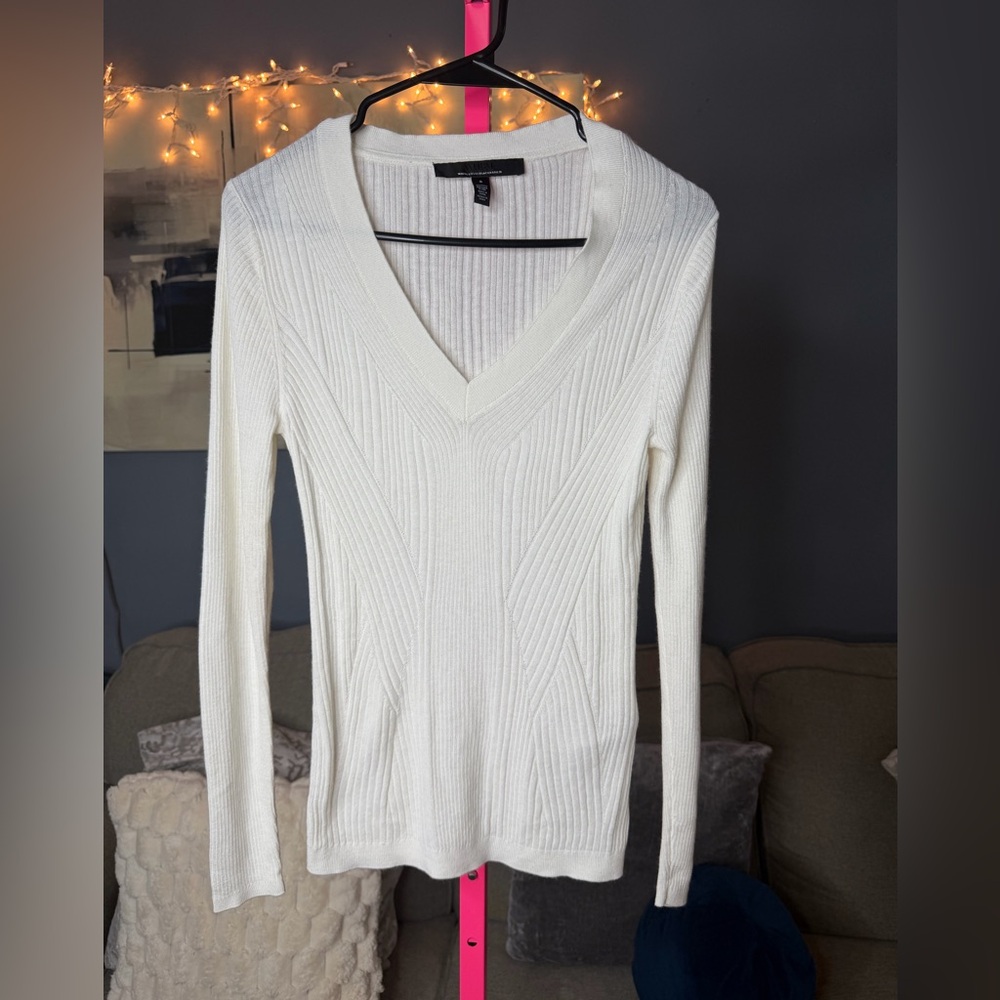 White House Black Market Ribbed V Neck Sweater S Cashmere Blend Cream